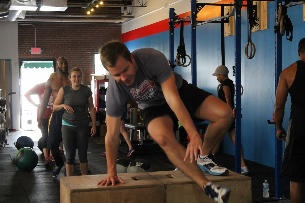 There are different ways to vault an obstacle. Walls and Medballs WOD Saturday.